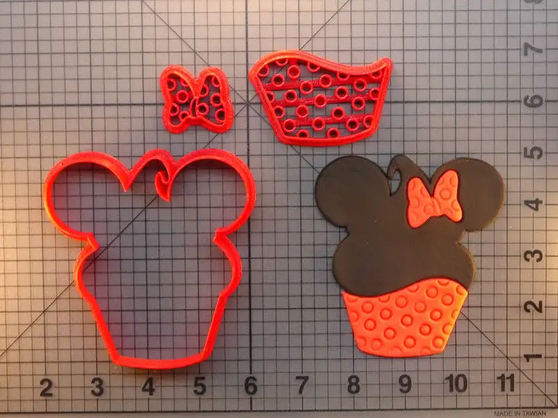 JB_Minnie-Mouse-Cupcake-266-382-Cookie-Cutter-Set-Clubhouse-Character-Cupcake-266-382-Cookie-Cutter-Set