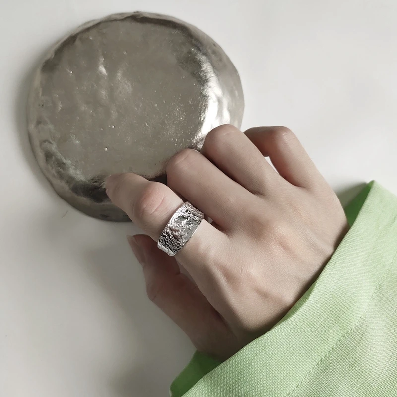 LouLeur Настоящее 925 пробы серебристый неправильной формы кольца лунная поверхность круглое большое открытое серебряное кольцо для женщин Трендовое модное ювелирное изделие подарок