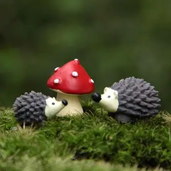 

3Pcs/Set Garden Moss Resin Crafts Artificial Mini Hedgehog Red Dot Mushroom Moss Micro Landscape Decor