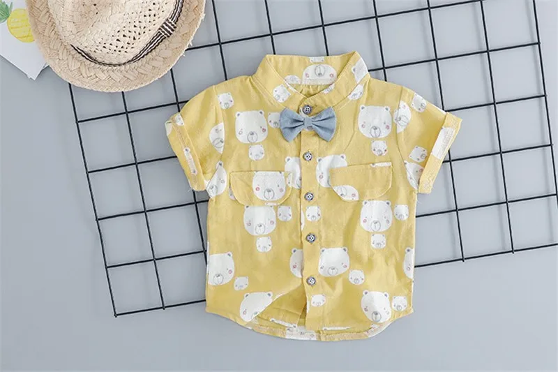 Модная летняя одежда для маленьких мальчиков одежда для малышей, принт мультяшного медведя футболка комбинезон 2 шт. Костюмы комплект детской одежды, детская одежда Повседневные детские костюмы
