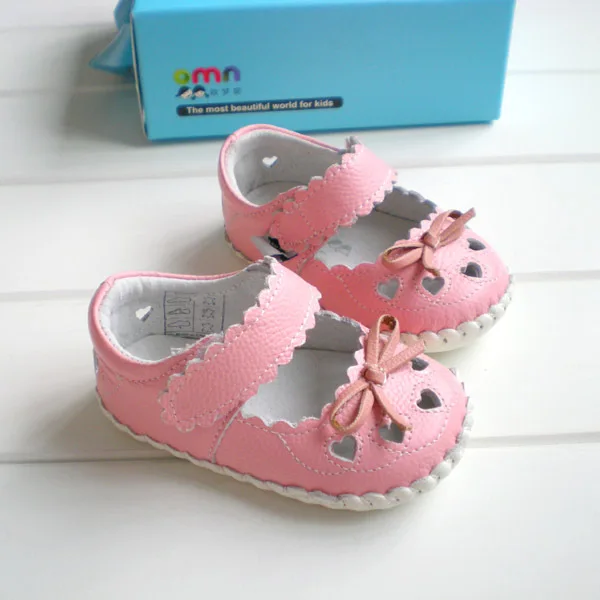 Sapatos de Bebê Macio do Bebê Meninas da Criança Verão Marca Nova Couro Genuíno Pouco Daisy Fundo Sapatos Interior Prewalkers Omn 12 High Quality Mamãe e Bebê