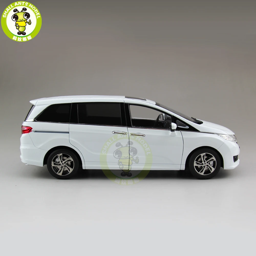 1/18 Odyssey MPV коммерческий автомобиль литой под давлением металлический автомобиль внедорожник MPV модель игрушки мальчик девочка подарок коллекция хобби белый