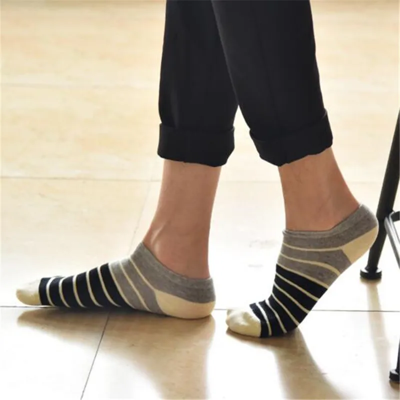 

Fashion Men Socks 1Pair Soft Cotton Stripe Men's Socks Male Boat Sock Slippers Casual Ankle Invisible Socks Male Accessory Gift