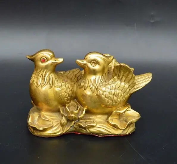 

Chinese collection brass two Mandarin duck Fall in love craft statue