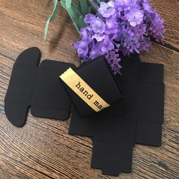 

50PCS 4x4x2.2CM Black Paper Packaging Boxes 200PCS "Hand Made " Sricker Labels For Gift Box Soap Candy Boxes Packaging Z253