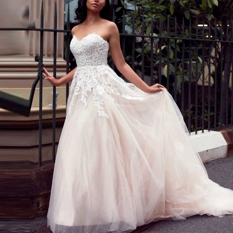 

Champagne A Line Lace-Up Back Wedding Dresses 2019 Sweetheart Sleeveless Lace Appliques Wedding Gown Vestido De Novia Plus Size