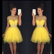Charming Graduation Dresses 2017 Party Kleider Mini Kurze Partykleider Kristalle Perlen Gelb Graduation Dresses