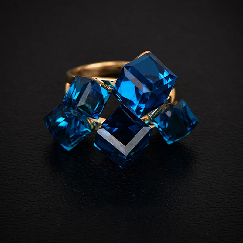

Luxury Engagement Rings for Woman Faux Stone Wedding Ring Party Gift Vintage Gold Blue Fashion Rings (KA0014-4)