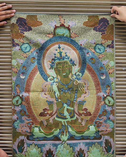 36/" Tibet Silk Satin Lotus Kwan-yin Boddhisattva Goddess Guan Yin Thangka Mural