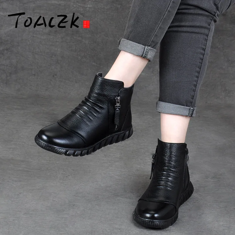 

Winter leisure leather boots flat and short boots anti-skid mother shoes warm cotton shoes