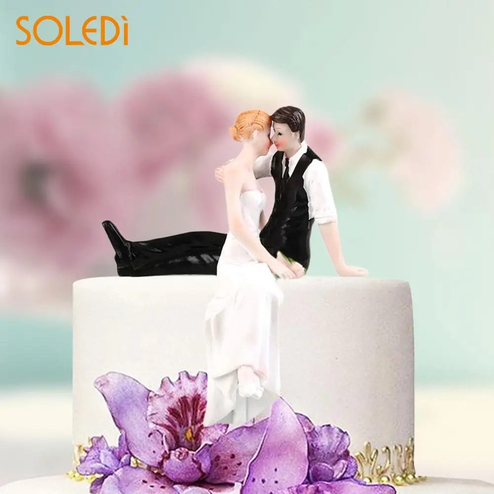 

Elegant Synthetic Resin Bride&Groom Cake Topper Decoration Figurine Gift