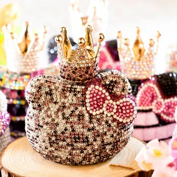

Nile Fashion Tiara Car Perfume Air Freshener Shiny And High Quality Handmade Diamond Pave With Crown Multi Color Car Perfume