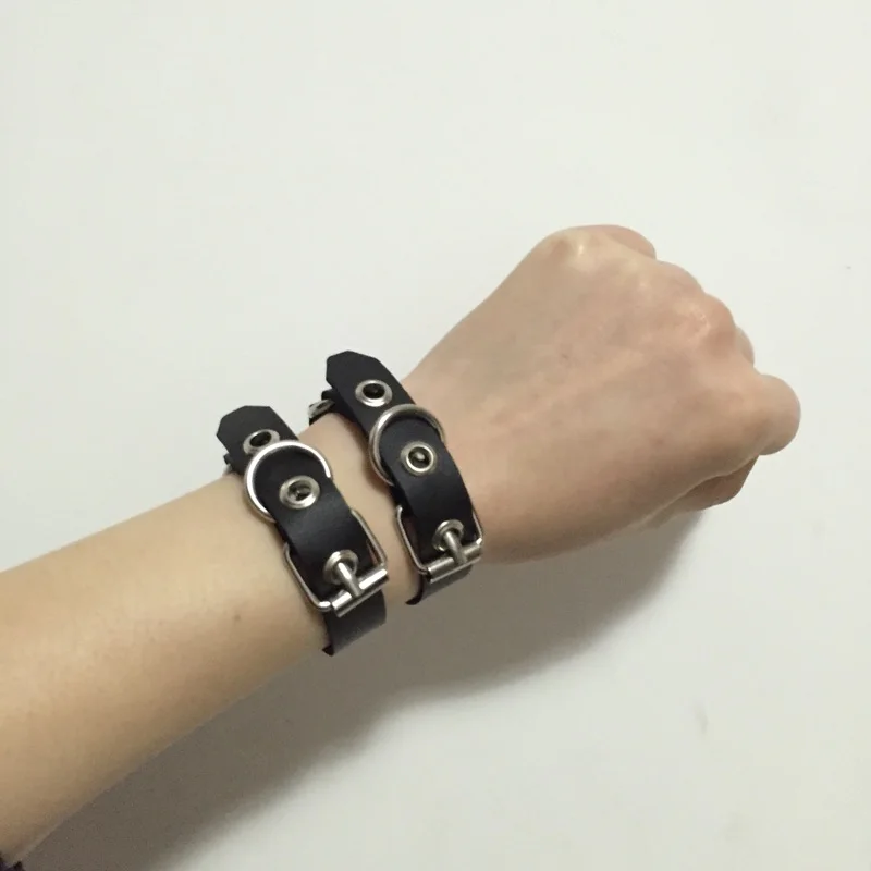Сексуальная Панк темная девушка ручной работы манжета кожаная пряжка браслет наручники манжеты на запястье