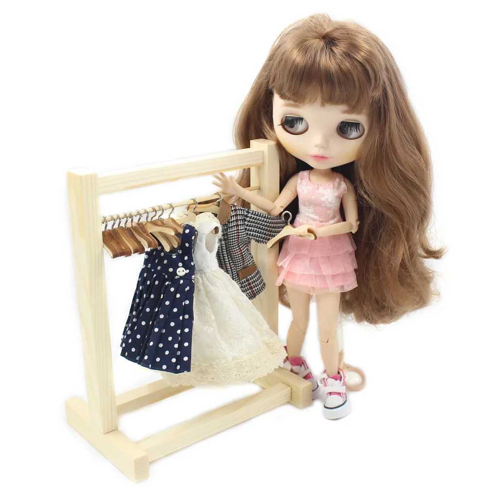 BJD Blyth doll Furniture Accessories Wooden Shelf and clothes Hangerin Dolls from Toys
