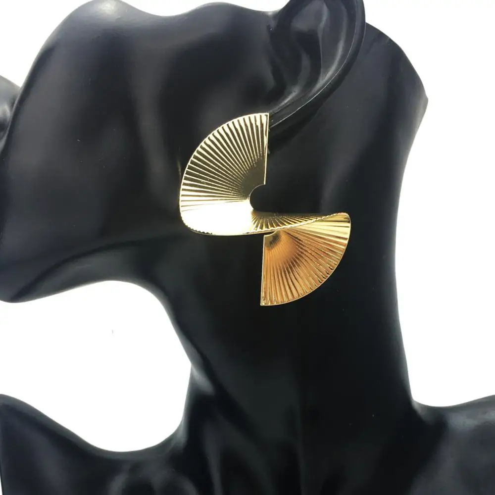 Трендовые панк Спиральные серьги-гвоздики из сплава, женские винтажные металлические массивные серьги золотого и серебряного цветов, ювелирные изделия UKEN - Окраска металла: Gold Earrings