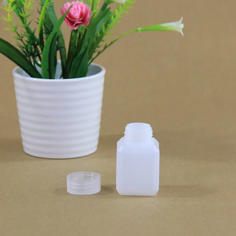 20ML narrow mouth plastic bottle with Lid Square container Food grade liquid bottles 1000PCS/Carton