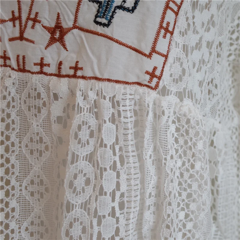 Женское винтажное пляжное платье с вышивкой белое хлопковое парео V образным