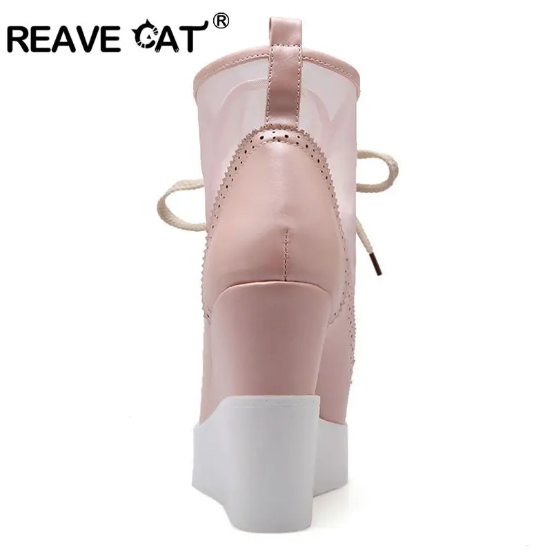 REAVE CAT/женские босоножки на высокой танкетке; босоножки на шнуровке в винтажном стиле; Босоножки на платформе из сетчатого материала с вырезами; элегантная обувь с острым носком на толстой подошве; сезон осень