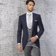 Новое поступление итальянские Стиль Navy Blazer серый Брюки для девочек и жилет Костюм Джентльмена жениха Смокинги для женихов комплект из 3 предметов мужские свадебные костюмы для выпускного