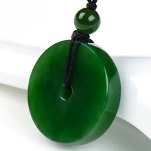Natural jade verde tallado Pingan colgante hebilla de moda suéter cadena collar colgante de joyería de jade