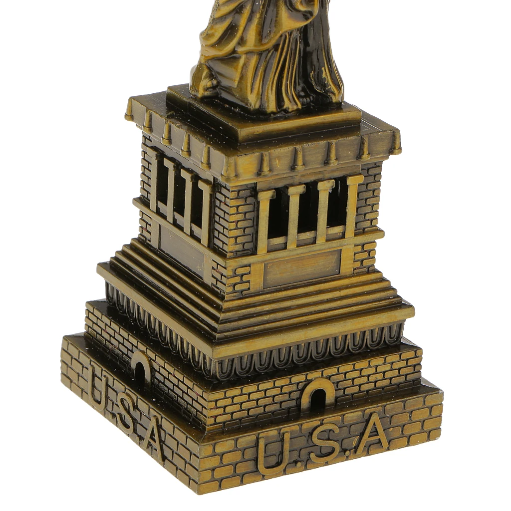 The Statue of Liberty Action Figure Souvenir Ornaments for Home Decor 15cm