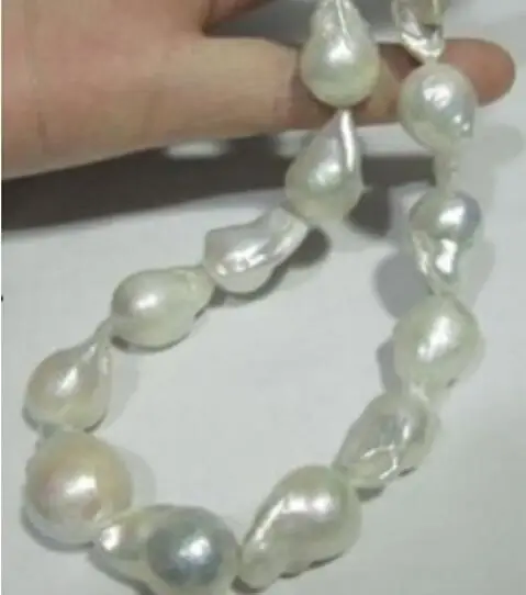 

Free Shipping >>>>HOO SOUTH SEA WHITE BAROQUE PEARL NECKLACE 18