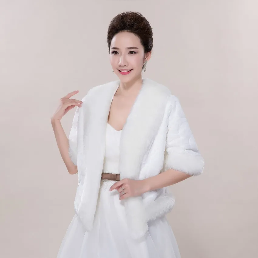 

Free Shipping 2019 Ivory Wedding Bolero Warm Faux Fur Stoles Cheap Wedding Accessories