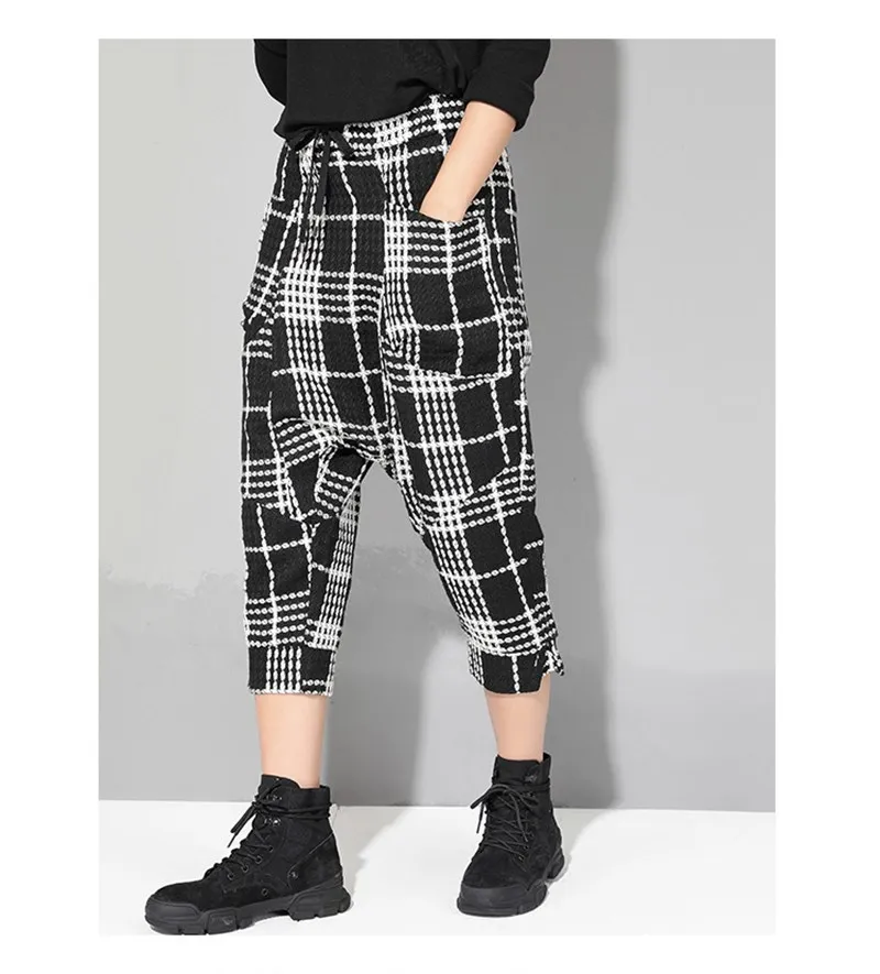 2019 Summer Women Casual Elastic Waist Harem Pants Pockets Black And White Plaid Loose Trousers Lace Up Ankle Length Pants 2019 Summer Women Casual Elastic Waist Harem Pants Pockets Black And White Plaid Loose Trousers Lace Up Ankle Length Pants