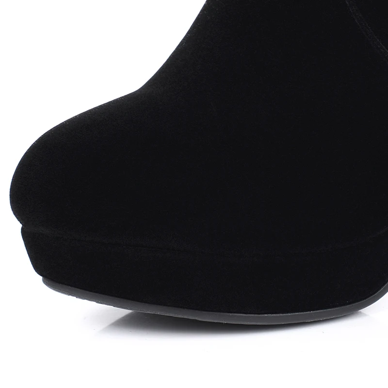 Para Botas Black Arden 2017 Tacones Rodilla La Moda Tacón De Punta Redonda Invierno Sobre Furtado Bordadas Hoof Plataforma Alto Mujer wHvrHIq