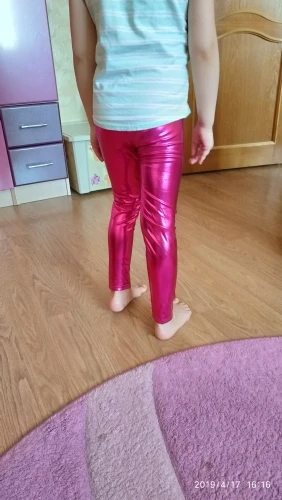 586