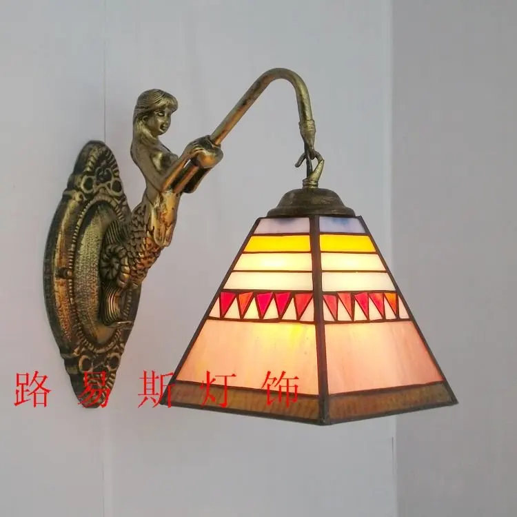 

Freight European minimalist beauty retro decorated with stained glass mirror front balcony of the the fish wall lamp Tiffany