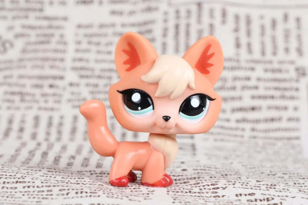 

New Pet Collection Figure #1812 Fox Blue Eyes Orange Cream Toys