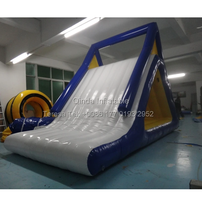 inflatable water slide above water(9)