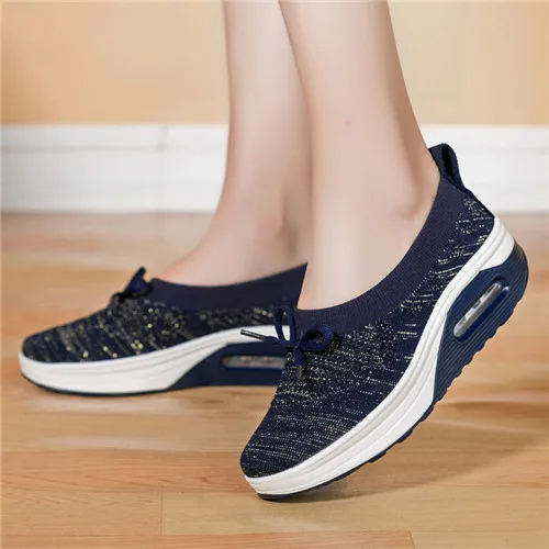 Женская дышащая сетчатая обувь на танкетке; мягкая Нескользящая прогулочная обувь для фитнеса - Цвет: Синий