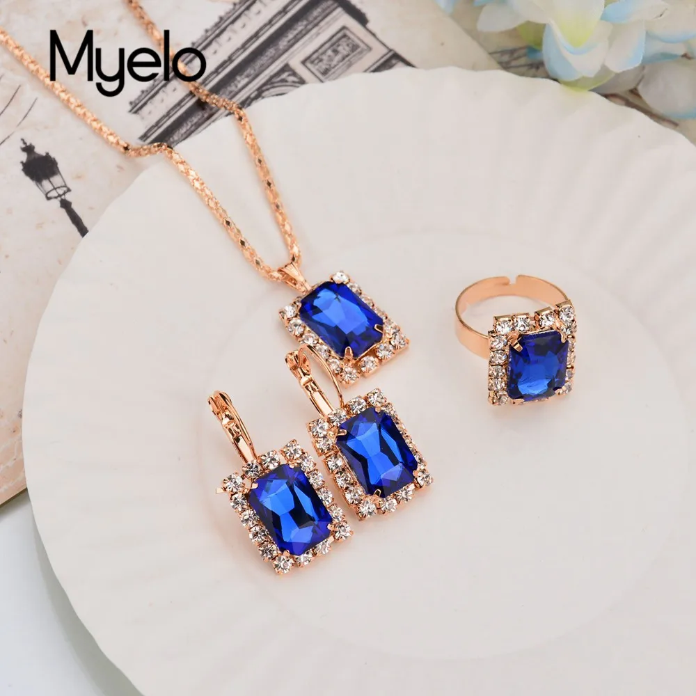 серёжки с юиним камнем. голубой кварц серьги санлайт. санлайт золотые серьги с кварцем. золотые серьги с голубым фианитом 79822. серьги золото с синим камнем.