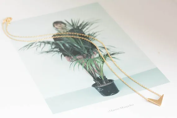 2014-Fashion-18k-gold-silver-womens-anniversary-chevron-v-pendant-necklace-Free-Shipping (1)