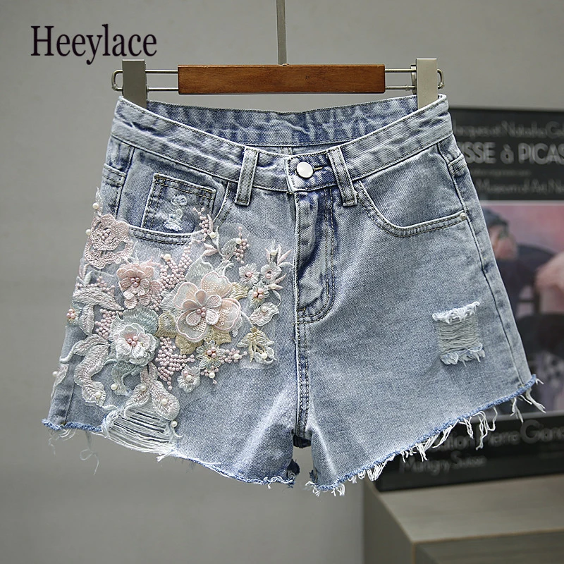 

Embroidery Ripped Denim Shorts 3D Floral High Waist Jeans Short Femme 2019 Frayed Hole Shorts Women Plus Size Summer Shorts 2XL