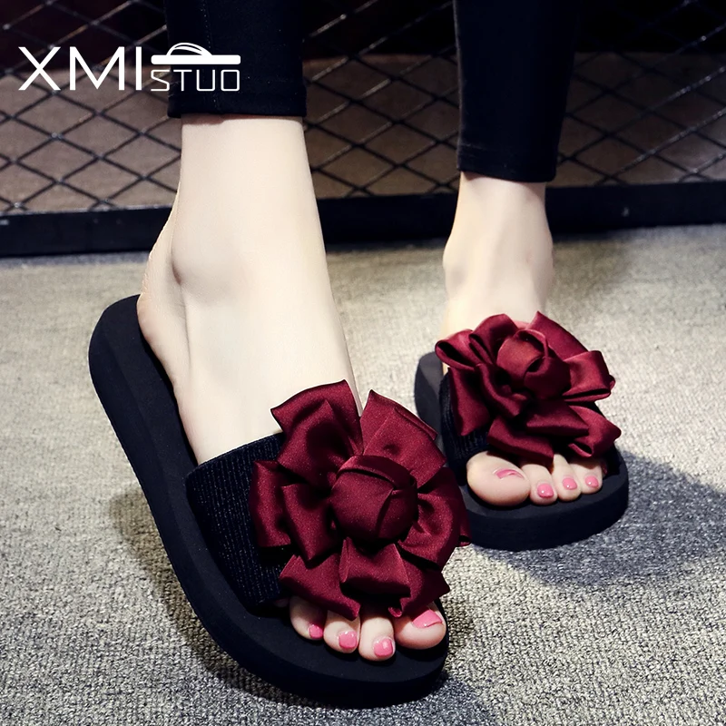 XMISTUO Summer Women Slippers with Flower Slides Outside Beach Sandals Ladies 3CM Low Heels Slippers 4