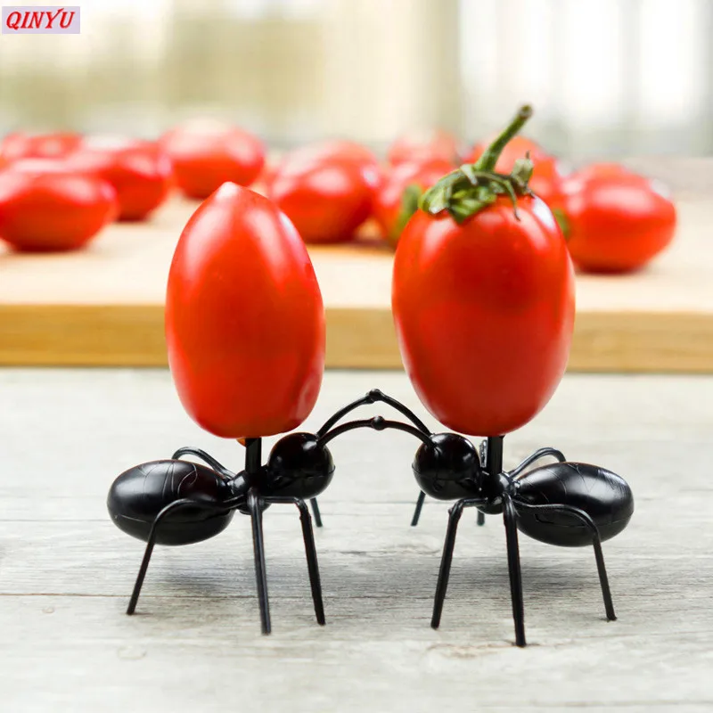 12pcs / Set Creative Fruit Fork Reusable Ant Fruit Fork Mini Party Dinnerware Multiple Use Snack Cake Dessert Forks 6ZMM199