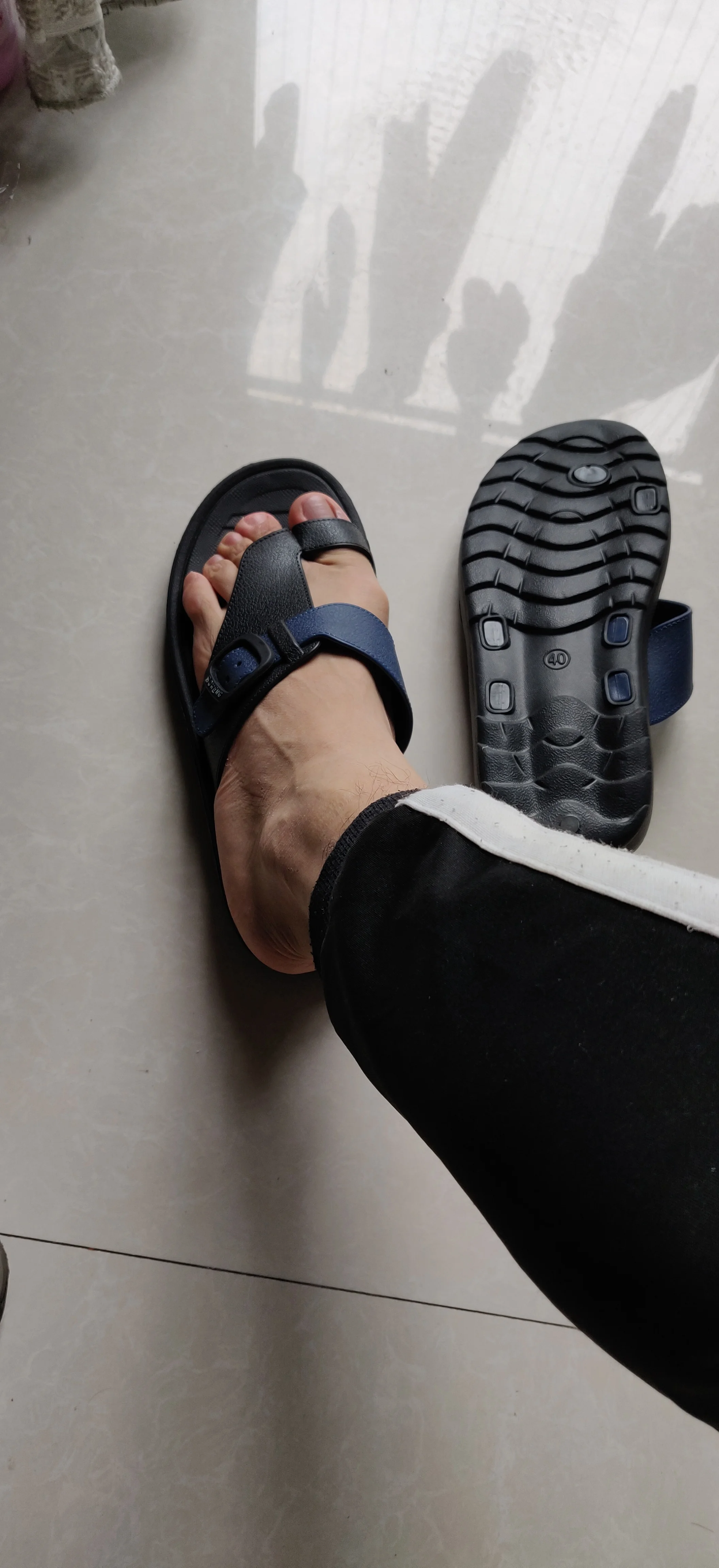 Мужские пляжные сандалии; коллекция года; летние мужские уличные сандалии-гладиаторы; мужская повседневная обувь в римском стиле; Вьетнамки; модные шлепанцы на плоской подошве размера плюс 46