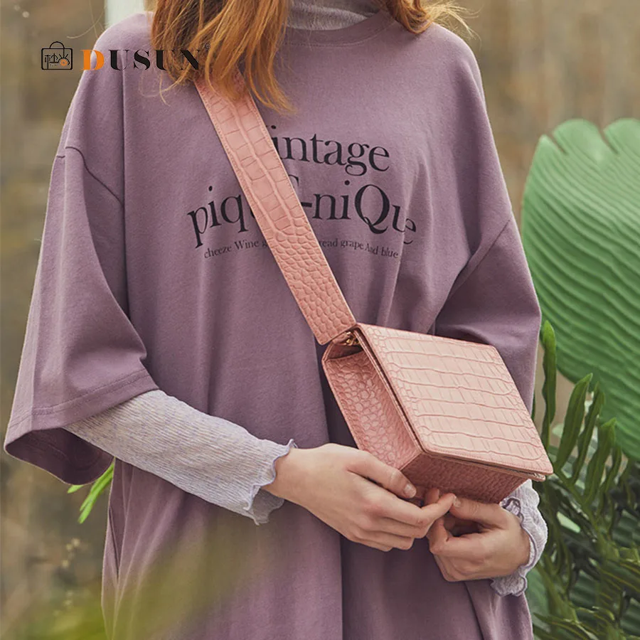 

Simple Pu Shoulder Bags for Vintage Women Crocodile Wide Strap Women's Messenger Bags pu Crocodile flap Box Ladies crossbody Bag