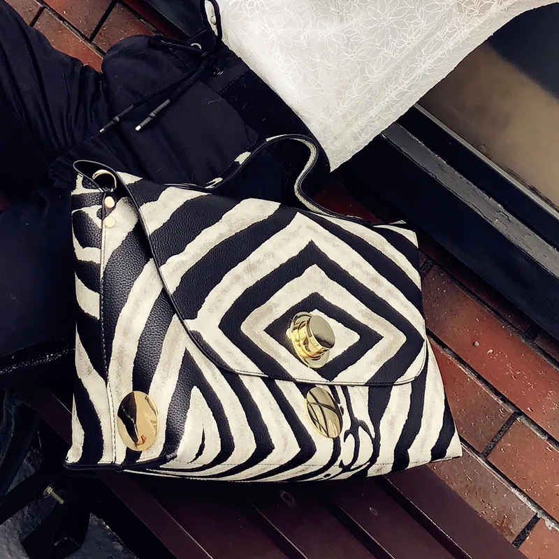 envelope bag stylish female big handbag leisure shoulder bag women zebra grain large capacity pu leather bag for girls tote (8)