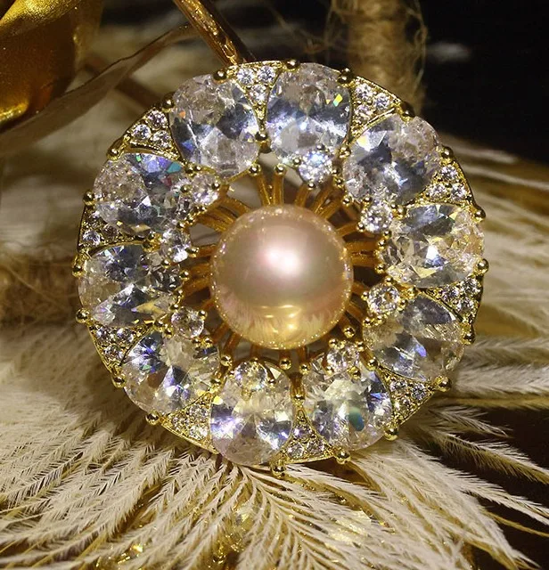 

New 5 pcs Fashion High grade pearl Rhinestone jacket buttons Accessories Overcoat coat Sweater shirt Button 35mm Free shipping