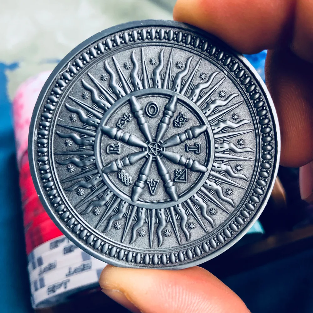 

Antique Silver Poker Button Wheel of fortune - Poker Chips Dealer Cards Press Button Head-to-tail divination Pokerstars Chips