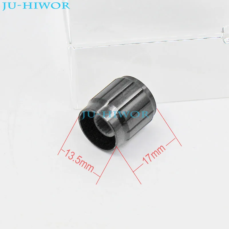 B10W08-LXN13x17-BK 3