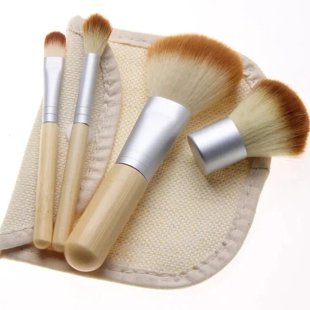 

4Pcs Professional Foundation Make up Bamboo Brushes Makeup Brush Cosmetic Set Kit Tools Eyeshadow Blush Brush with Bag