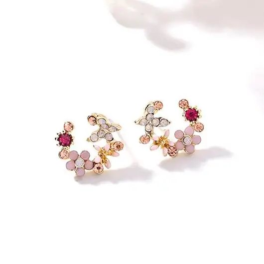 MENGJIQIAO-2018-Korean-New-Colorful-Rhinestone-Wreath-Stud-Earrings-For-Women-Sweet-Flower-Shell-Small-Cirlce (3)