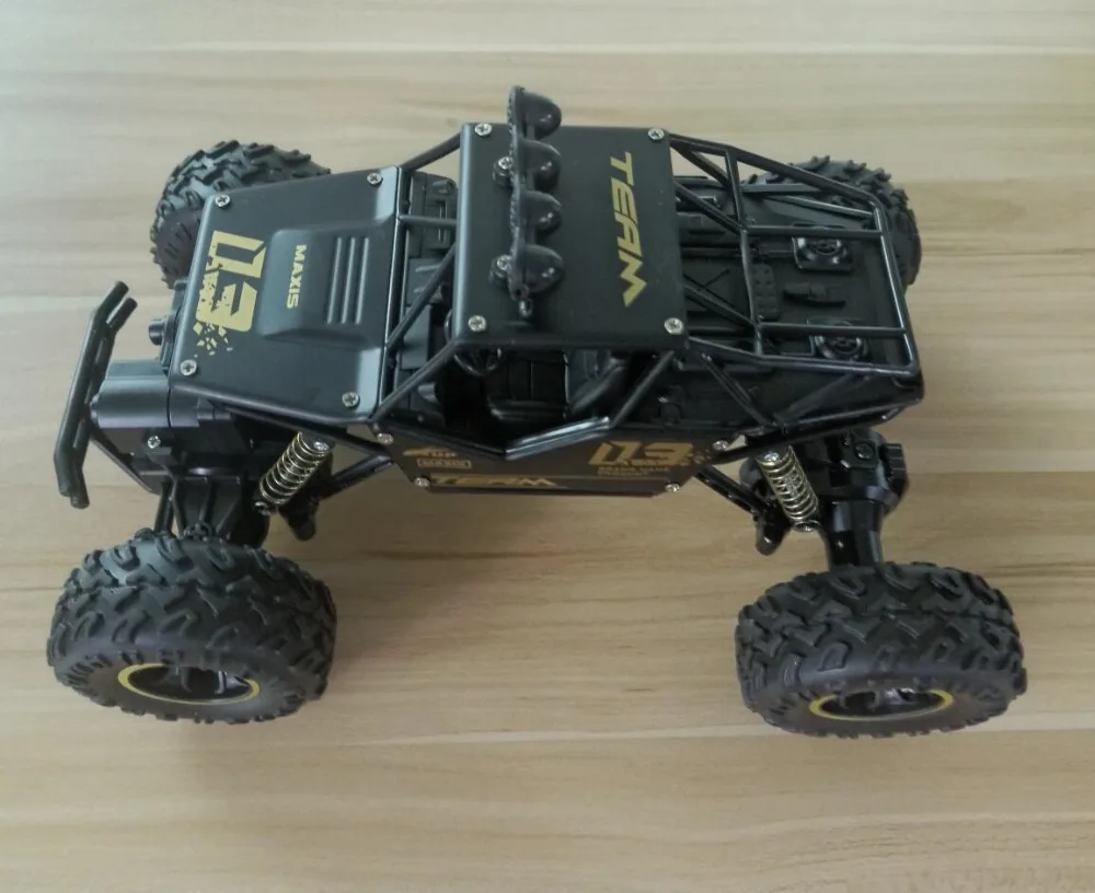 

RC Off-road Car Adult Children Toys 4 Channel 4wd High Speed Gun Type Remote Control Drifting Climb Cross-country Car Jeep
