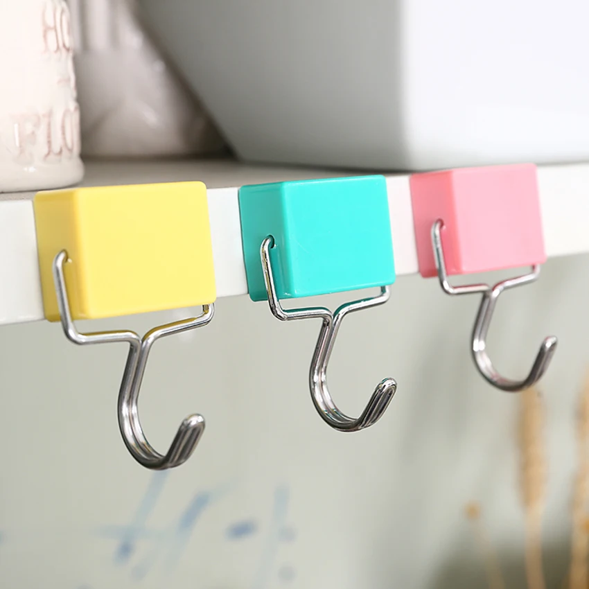 

Magic Magnetic Hooks Hanging Key Sundries Kitchen Refrigerator Strong Magnet Sticky Hook Home Decoration 180° Rotate Metal Hook
