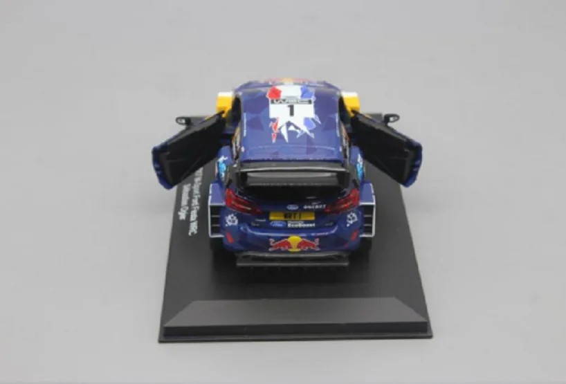 Bburago 1:32 M-Sport Ford Fiesta WRC Sebastien Ogier Отт Танак литая модель гоночного автомобиля в коробке